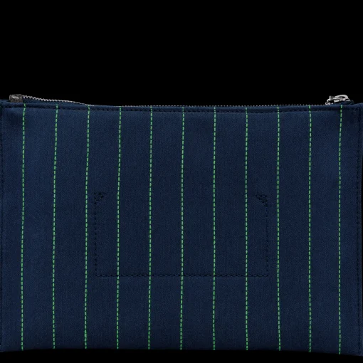 Pochette Essential
